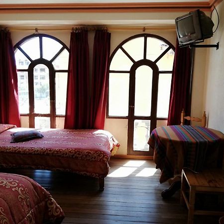 Hotel Las Kantutas Copacabana  Eksteriør billede